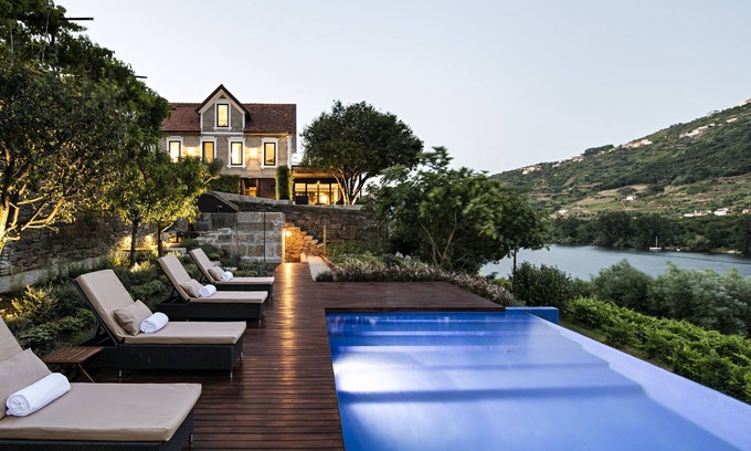 Mesao Frio House | Experience Quinta de S. Bernardo Winery & Farmhouse Retreat