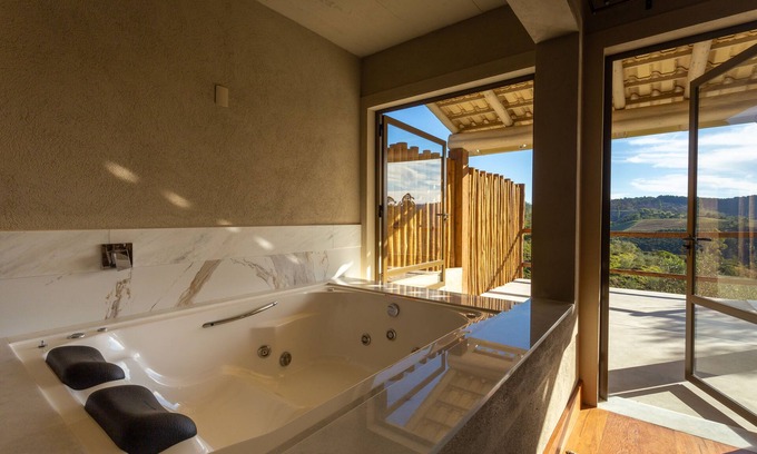 Venda Nova Do Imigrante Hotel | Indulgent Quinta dos Manacás Pousada with Spa & Hot Tub