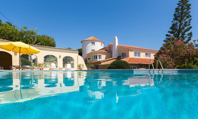 Azoia House | Relax at Quinta do Cabo Guesthouse with Pool & Spa Access