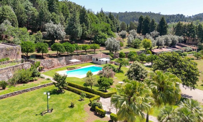 Bussaco House | Relax at Quinta do Calvário: Oceanfront with Pool Access