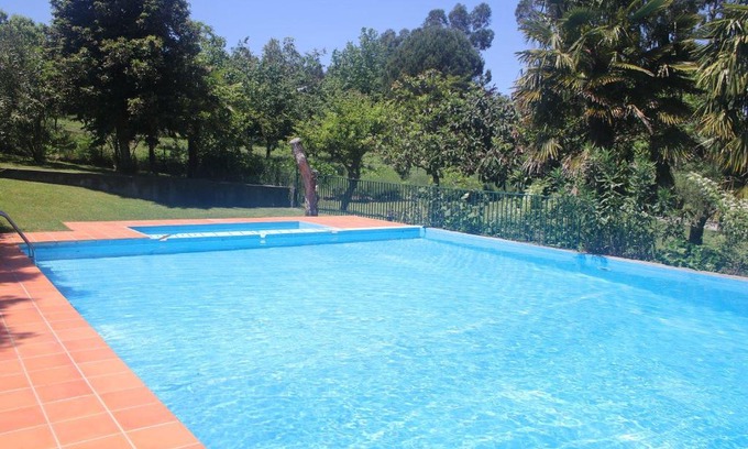 Paredes House | Quinta do Grande Herdeiro: Family-Friendly Oasis with Pool