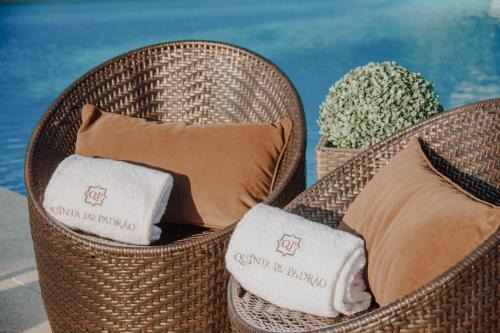 Penafiel House | Oceanfront Quinta Do Padrao: Pet Friendly with Pool Access