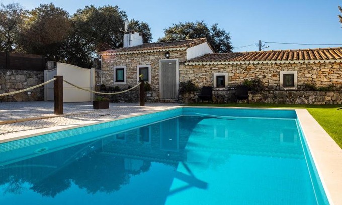 Fatima Villa | Discover Quinta dos Canteiros: Oceanfront Retreat for Families