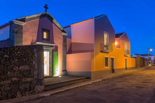 Ribeira Grande House | Discover Quinta dos Peixes Falantes: 4-Star Family Retreat