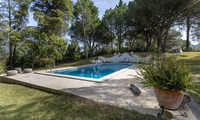 Aldeia de Irmaos Ski Chalet | Discover Quinta dos Pinheiros Mansos - Relax by the Ocean