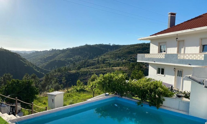 Abrantes House | Quinta Janelas do Vale: Oceanfront Haven with Pool & Pets