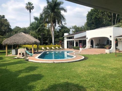 Yautepec Villa | Relax at Quinta Los Soles: Family-Friendly Oasis with Pool