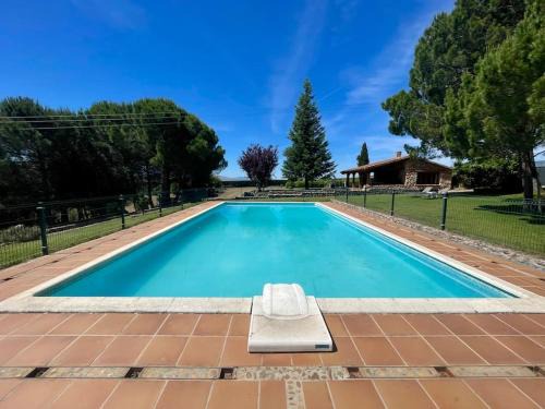 La Lastrilla House | Experience Quinta Mazagatos Segovia: 4-Star Oasis with Pool