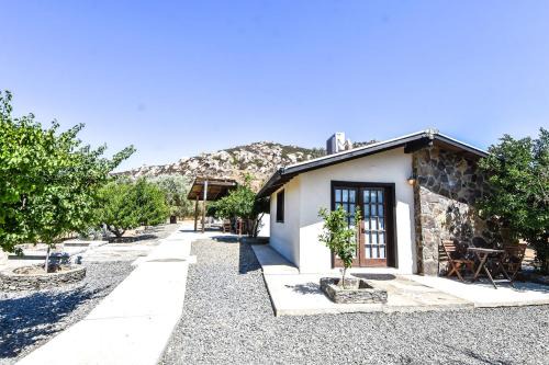 Valle de Guadalupe Bed & Breakfast | Quinta Monasterio: Family-Friendly Stay with Hot Tub Bliss