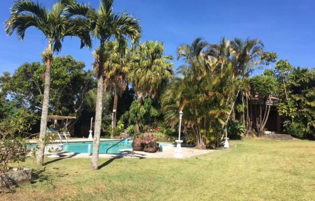 Birri House | Welcoming Quinta Mont Fleuri with Private Pool Retreat