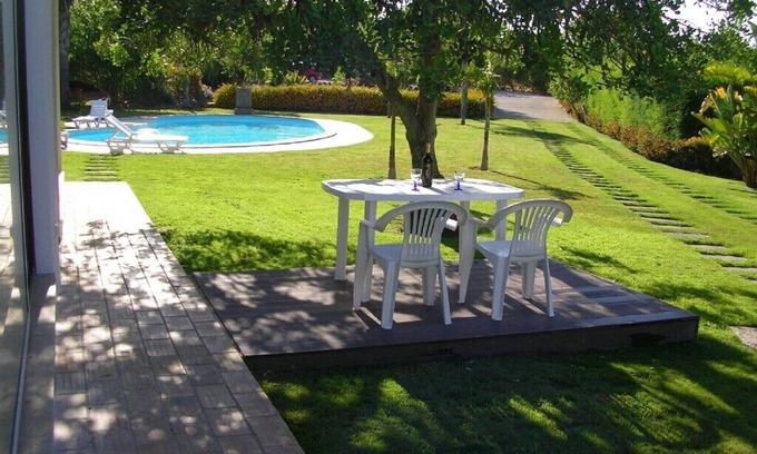 Albufeira Villa | Quinta Ourolago House: Poolside Retreat with Scenic Views