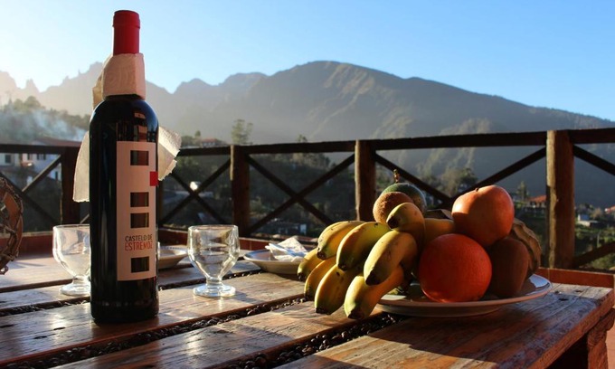Sao Roque do Faial House | Relax at Quinta Vista para o Pico with Breakfast & Kitchen