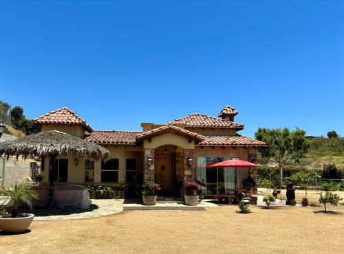 San Antonio de las Minas House | Discover Quinta Zaragoza - Your Wine Route Getaway