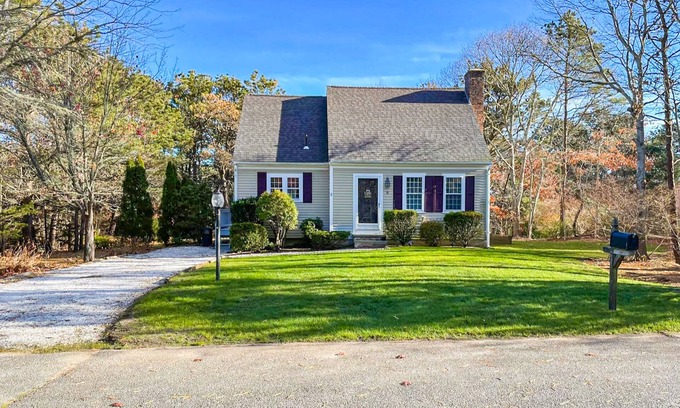 Dennis House | Quintessential Cape Cod Retreat with Ocean Views & Spa