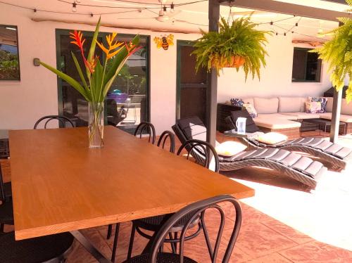 Kewarra Beach House | Experience Quintessential Kewarra: Pet-Friendly Oceanfront Stay