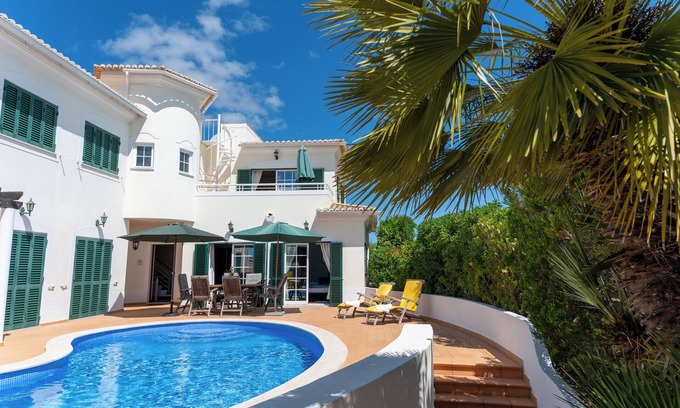 Funchal Villa | Idyllic Villa in Lagos with Pool & Ocean Views Near Beach