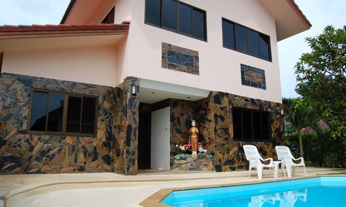 Thep Kasattri Villa | Serene Secluded Villa Resort with Oceanfront Amenities