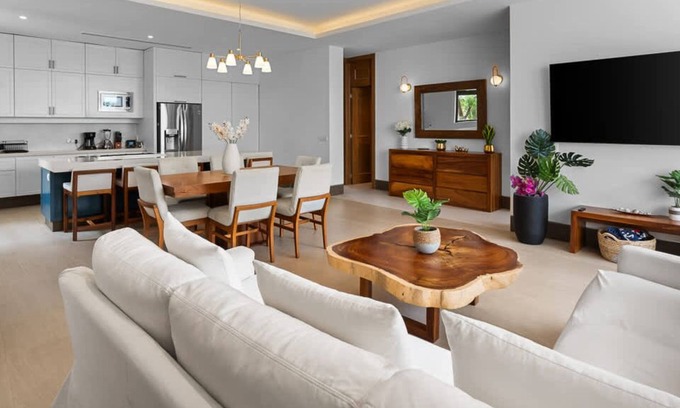 La Puntilla Condo | Elegant 2BR Quiya Resort - Pools, Beach Club & Ocean Views
