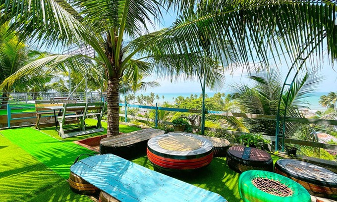 East Ham Tien Beach House | Top-Rated Quoc Dinh Guesthouse with Breakfast & Kitchen
