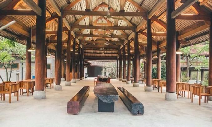 Thach Ha Hotel | Family-Friendly Quynh Vien Resort with Pool & Dining Options