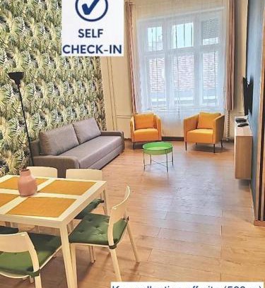 Jozsefvaros Apartment | Pet-Friendly Retreat - Home R1274 with Free Parking