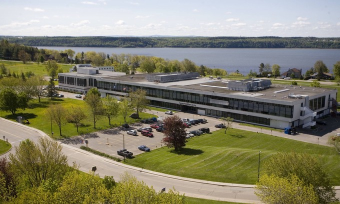 Saint-Augustin-de-Desmaures Hotel | Budget-Friendly Stay at Résidences Campus Notre-Dame-de-Foy