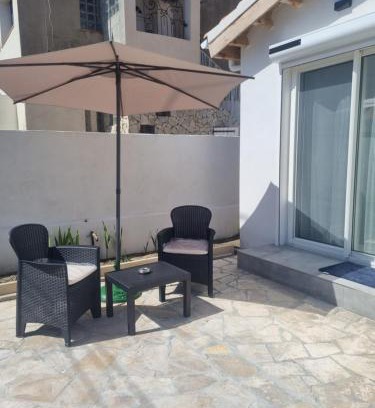 Port-Saint-Louis-du-Rhone Apartment | Family-Friendly Stay at Résidence Dica - Guest Rated 9.3/10