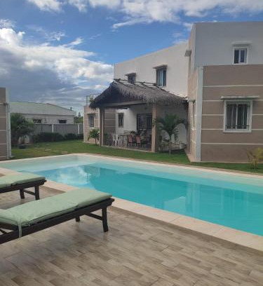 Mahajanga Apartment | Relax at Résidence Ahitantsoa with Oceanfront Amenities