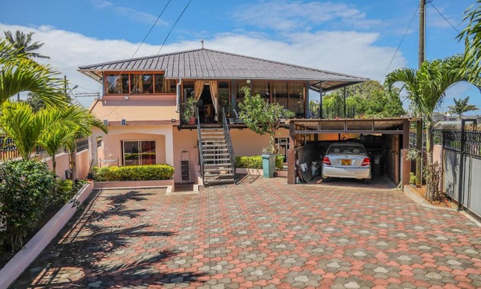 Surinam House | Pet-Friendly Ocean View Loft at Résidence An&Sy, Surinam