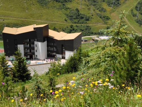 Reberty Apartment | Discover Azureva Les Menuires: Family-Friendly Getaway