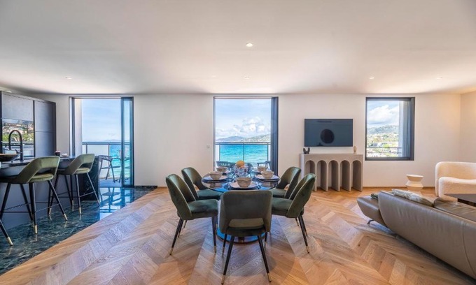 L'Ile-Rousse Apartment | Oceanfront Appartements Côté Sud with Top Guest Rating