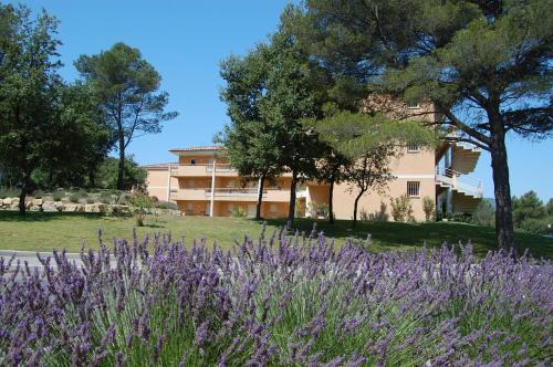 Peypin Apartment | Discover Résidence Côté Sud Peypin: Family-Friendly Retreat