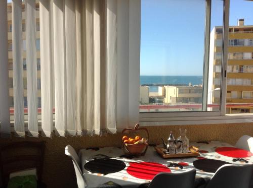 Valras-Plage Apartment | Inviting Résidence CAP HORN: Oceanfront Retreat with Pool