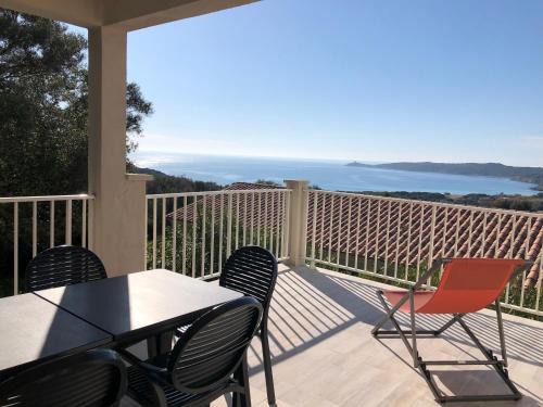 Cargese Apartment | Oceanfront Residence Castugna: Guest Rated 9.3/10