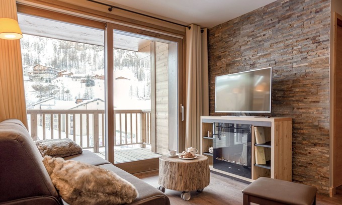Les Boisses House | Experience Comfort at Résidence Club MMV l'Altaviva