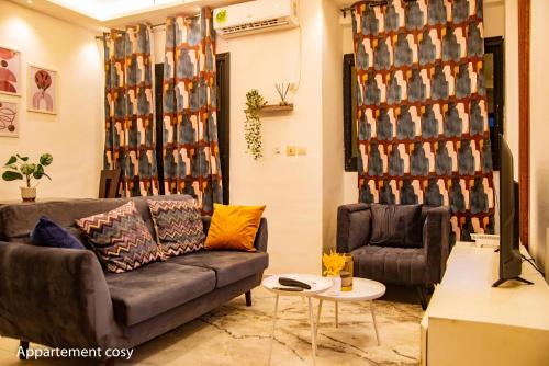 Akwa II Apartment | Cozy Studio Retreat with Ocean View in Douala, Cameroon
