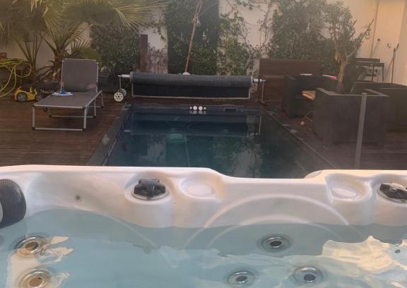 Palavas-les-Flots Apartment | Relaxing Residence with Pool & Jacuzzi Near Beach