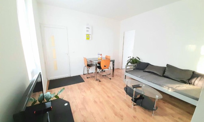 Survilliers Apartment | Discover Résidence du Houx - Ideal for Families & Pets