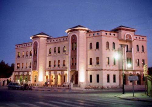 Tozeur Hotel | Pet-Friendly Résidence El Arich with Family Amenities