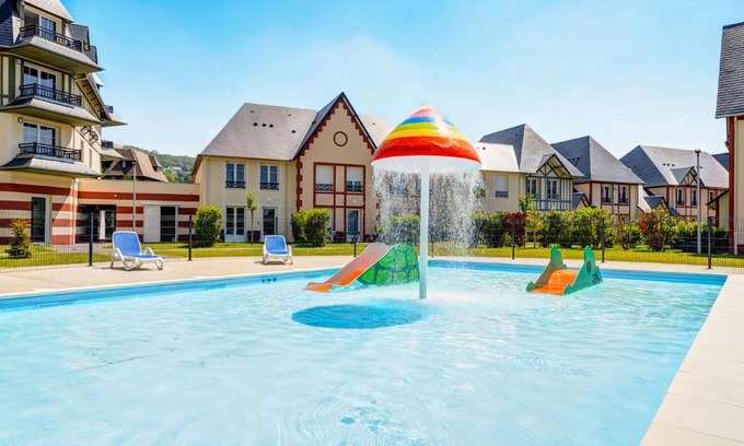 Blonville-sur-Mer Apartment | Discover Résidence Goélia Le Victoria with Oceanfront Retreats