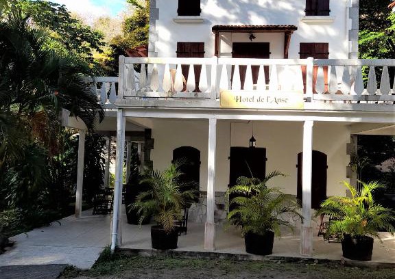 Le Carbet Hotel | Inviting Ocean View Residence with Pet-Friendly Amenities