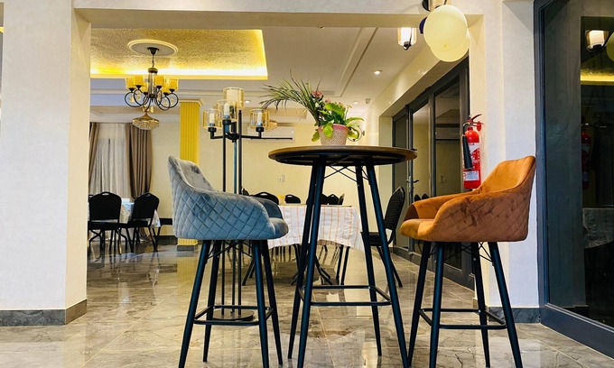 Ouagadougou Hotel | Budget-Friendly Résidence Hôtelière Kawerou with Kitchen & Dining