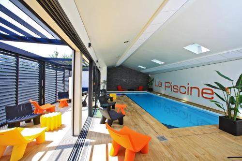 Noirmoutier-en-l'Ile House | Oceanfront Résidence La Chaize: Rated 8.9 with Pool & Spa