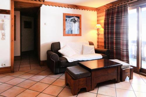 Chamonix City Centre Apartment | Experience Résidence La Ginabelle - 4-Star Family Retreat