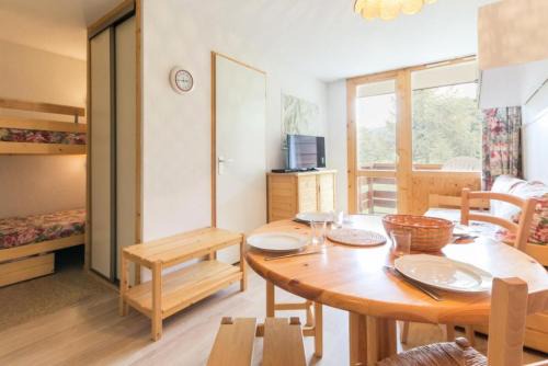 Montalbert Apartment | Family-Friendly Résidence Le Chanteloup - Ideal for 4 Guests