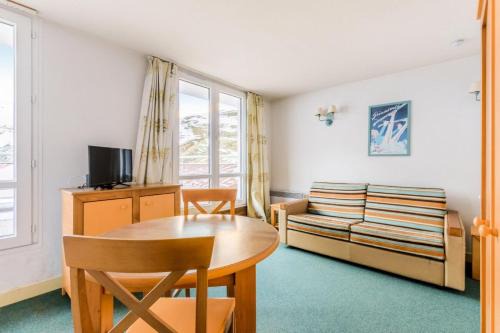 La Mongie Apartment | Top-Rated Résidence Le Montana: Perfect for Families & Pets