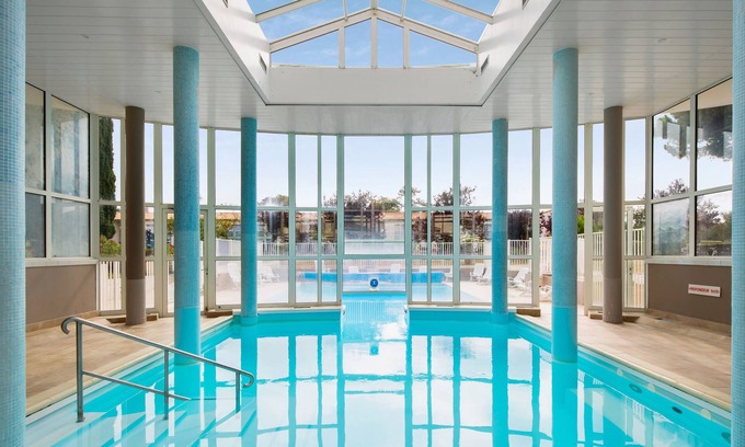 Saint-Martin-de-Re House | Idyllic Résidence Le Palais des Gouverneurs with Ocean View