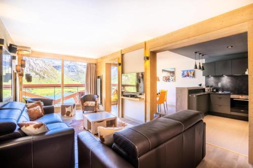 Tignes le Lac Apartment | Family-Friendly Résidence Le Phoenix for 8 Guests