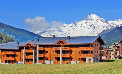 Lanslevillard Apartment | Comfortable Stay at Résidence Les Balcons De Val Cenis