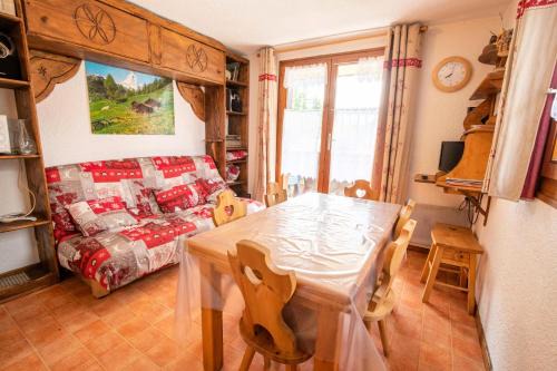Villarodin-Bourget Apartment | Family-Friendly Résidence Les Epervieres for Your Escape